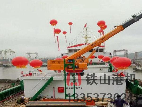 上海船用起重機(jī)廠家 液壓驅(qū)動(dòng)系統(tǒng)視線(xiàn)船舶精準(zhǔn)裝卸穩(wěn)定